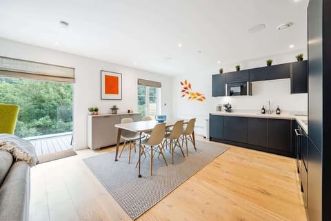 Eat together while enjoying stunning views from the floor to ceiling windows.