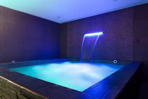 Massive Jacuzzi for 12 people! 