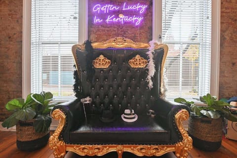 Photo chair