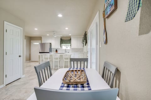Dining Table | Dishware & Flatware | 1st Floor