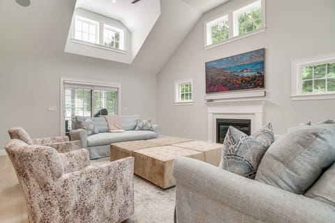Mashpee Vacation Rental | 5BR | 3.5BA | 3,100 Sq Ft | 3 Steps Required