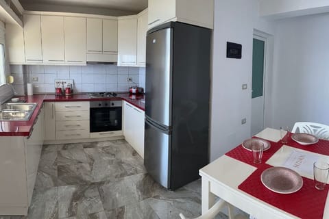 FULL EQUIPED CUISINE