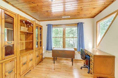 Office | 2nd Floor | Desk Workspace