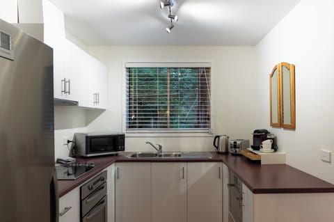 170A_Airbnb_SoHO-9 (2)