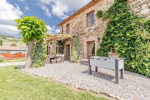 Building Exterior, Garden