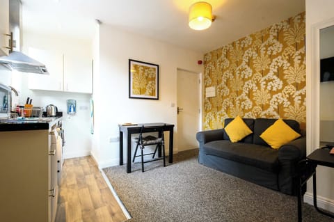 Amber suite living area