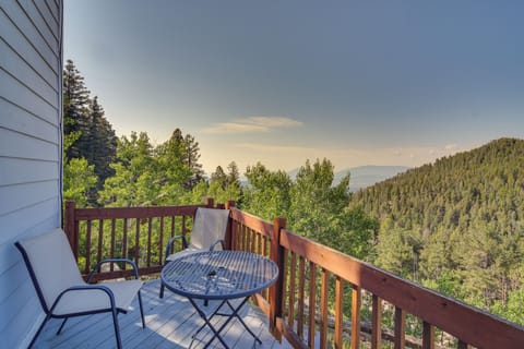 Conifer Vacation Rental | 3BR | 2.5BA | 3,000 Sq Ft | Stairs Required