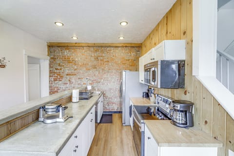 Kitchen | Central A/C & Heating