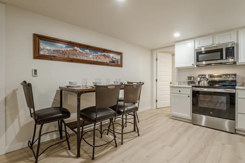 Bon appétit, vacation-style