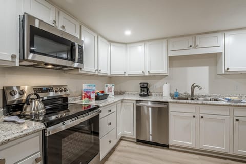 Fully equipped for anything from morning coffee to full-on feasts