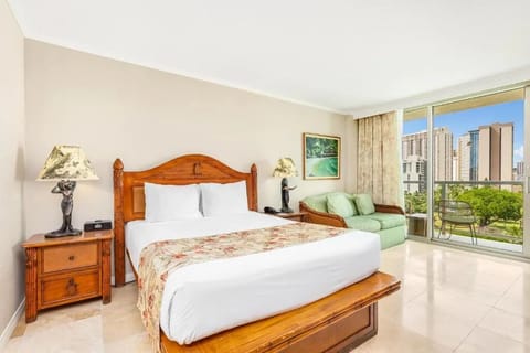 Comfortable Unit with Queen size bed