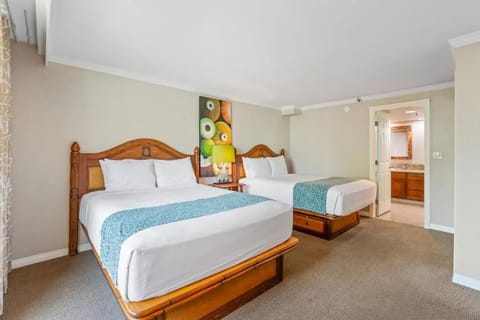 Comfortable Unit with Two Queen size beds