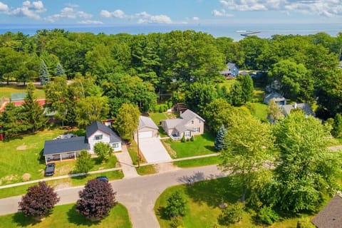Lake breezes just beyond the treetops