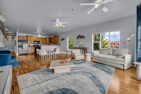 Windows on windows, plus space for all your people and their opinions.