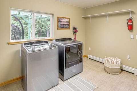Washer & Dryer | 1st Floor