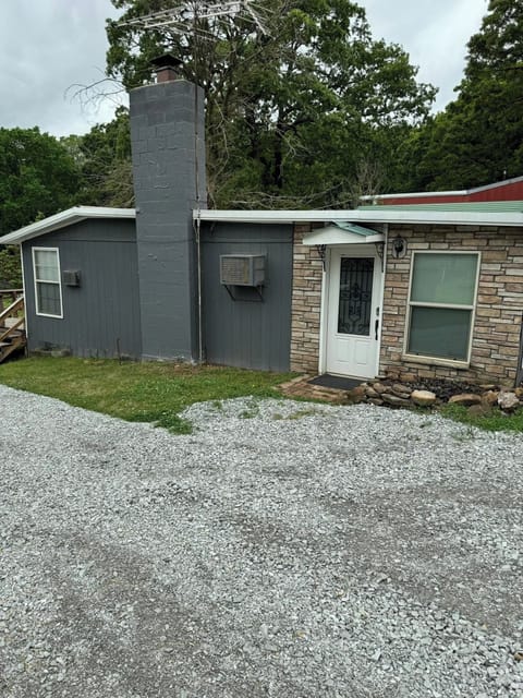 Parking directly outside front door & additional parking in front.