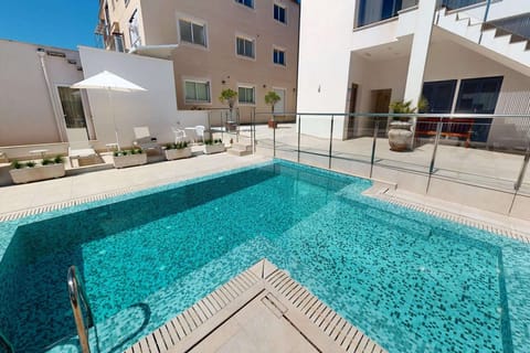 Holiday Home Swimming Pool