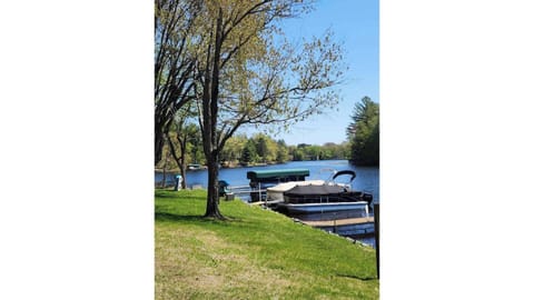 Lake Holcombe. Private dock for fishing
