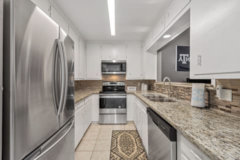 Freshly remodeled kitchen with stainless appliances and fully stocked