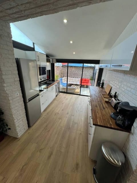 8fc08df5-b11b-4b70-bce8-49110ac44545