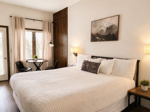King size bed