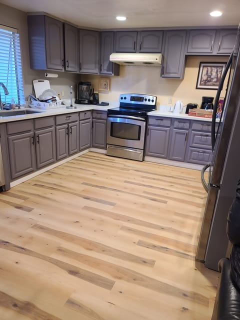 Kitchen with brand new floor