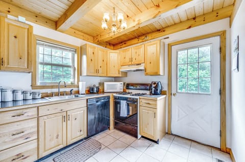 Kitchen | Cooking Basics | Complimentary Spices | 1st Floor