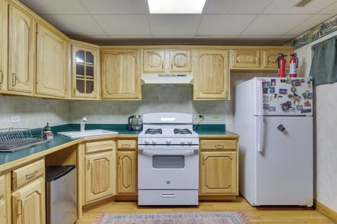 Kitchen | Keurig Coffee Maker | Cooking Basics | High Chair