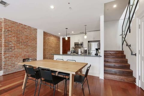 The dining table has seating for 6