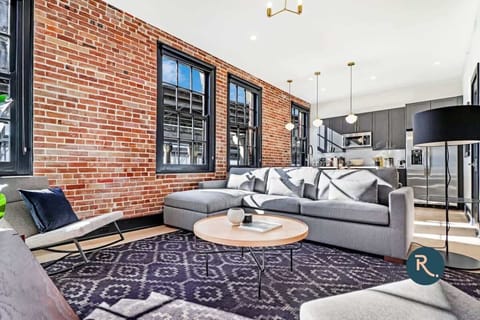 Welcome to Brassline by Roami!