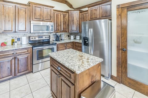 Indoors, Kitchen, Appliance, Microwave, Oven