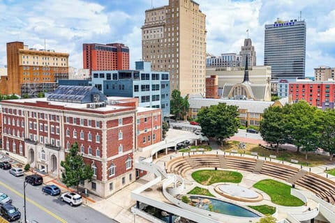 Located in the beautiful Historic YMCA Building. Build in 1924 and converted to condos in 1984. 
