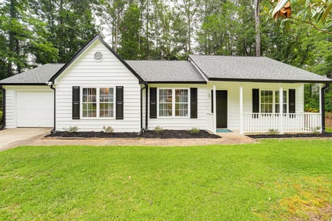Woodstock Vacation Rental | 4BR | 2BA | 1,430 Sq Ft | Step-Free Entry