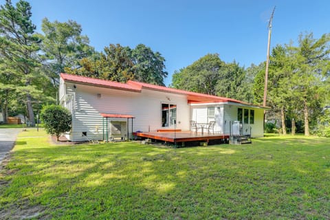 Georgetown Vacation Rental | 3BR | 2BA | 1,275 Sq Ft | Steps Required