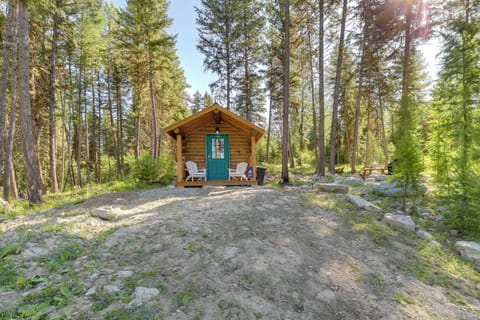 Marion Vacation Rental | 1BR | 1BA | 2 Steps to Enter | 300 Sq Ft