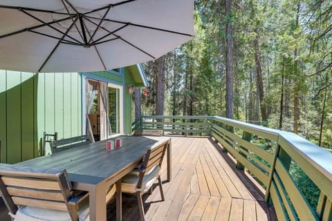 House Exterior | Wraparound Deck | Dining Area | Gas Grill