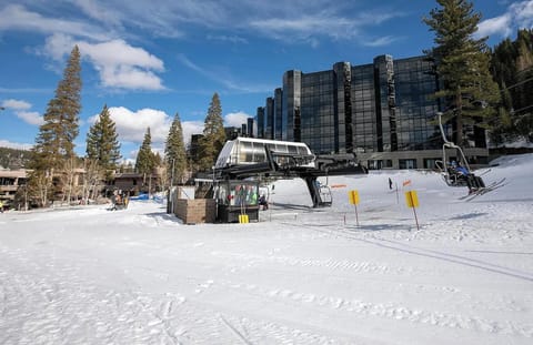 Snow and ski sports