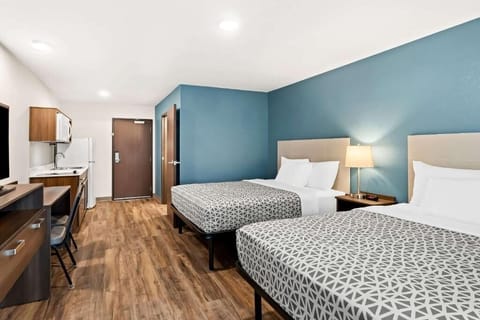 Unit with 2 Queen beds