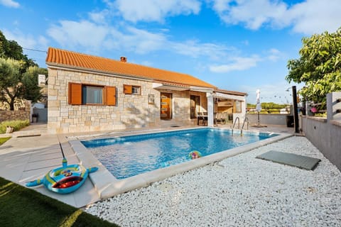 Beautiful villa with private pool and terrace