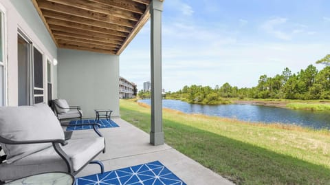 This home is on the ground floor, which means you’ve got some bonus green space just outside of your living room.