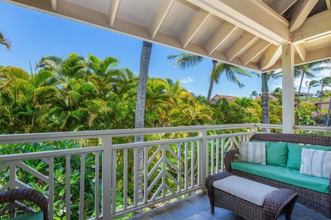 Spacious lanai with updated furniture.  What a great place for your morning coffee!