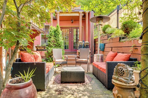 Scranton Vacation Rental | 8BR | 6.5BA | 6,008 Sq Ft | Stairs Required