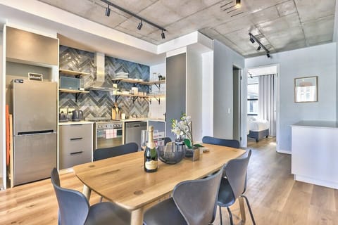 Trendy SeaPoint WiFi Secure Parking (9534)