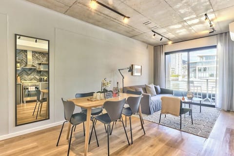 Trendy SeaPoint WiFi Secure Parking (9547)