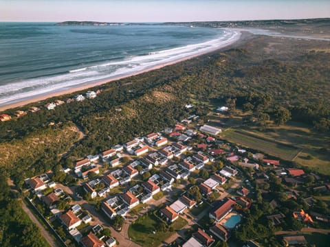 The Dunes Coastal Retreat  Pool & Beach Access (21502)