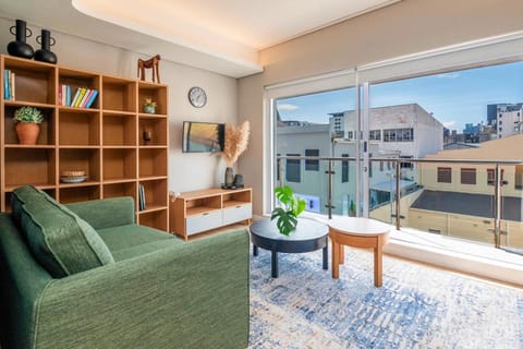 Sophisticated City Living on Loop Street (29370)