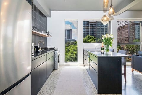 Apartment near Waterfront, Rooftop Pool (12014)