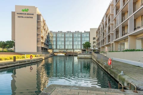 Harbour& Canals Family Apt with Parking, A/C, Fast (4335)