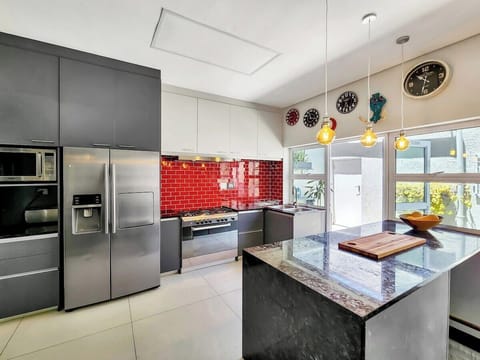 Spacious family Apartment Near Beach with Inverter (11347)