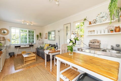 Open plan kitchen/ living room areas